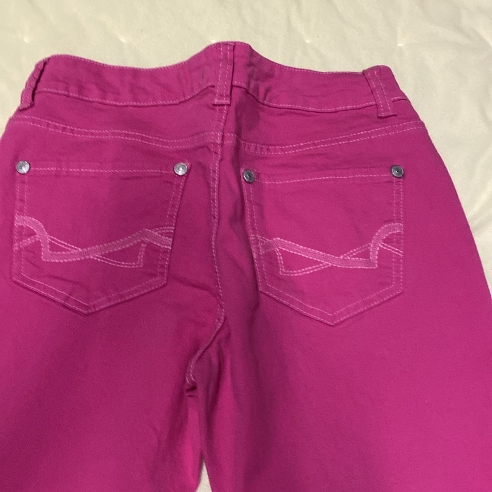 Nine West Vintage Boho Size 6 Denim Magenta Capris Chic & Trendy - Picture 6 of 14